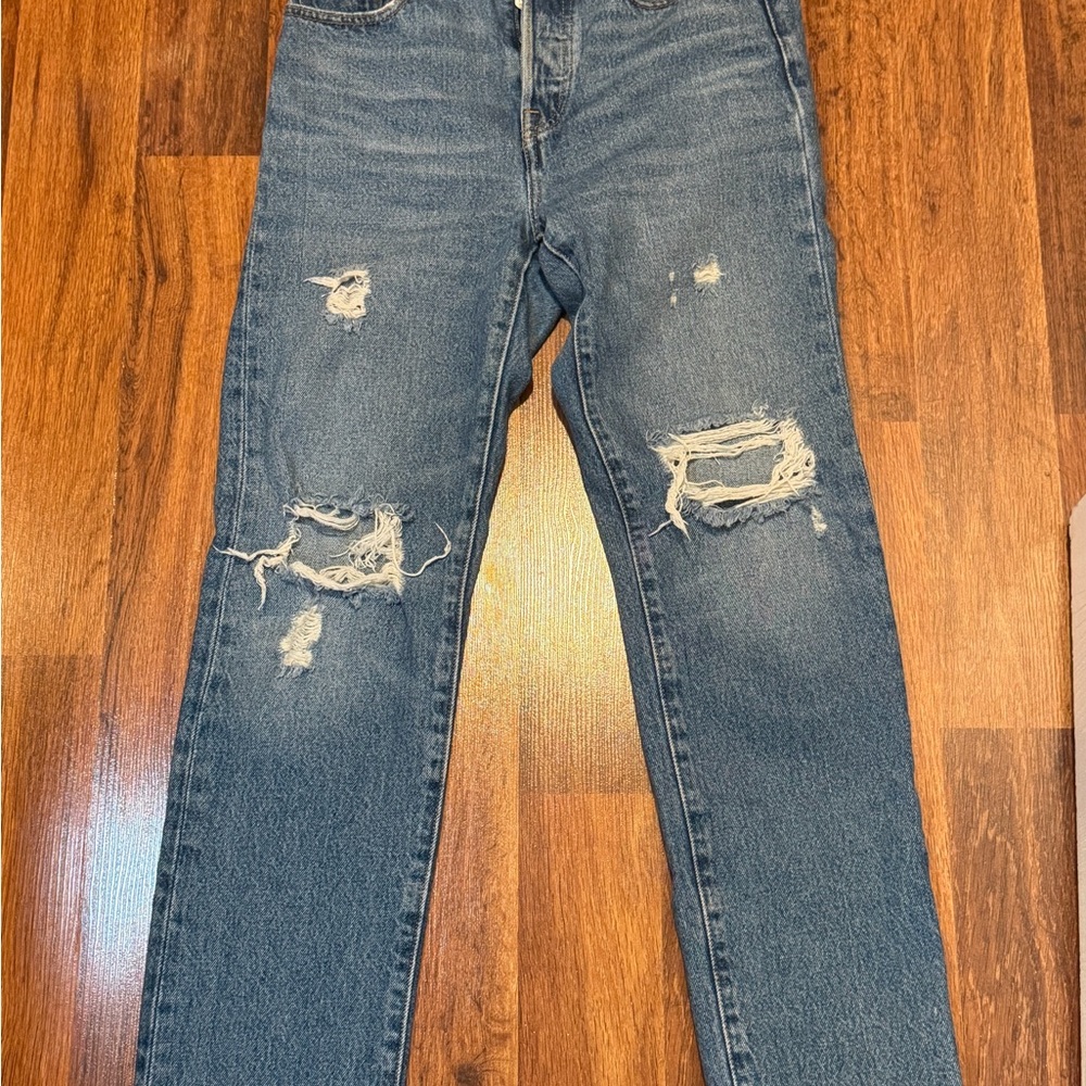 Levi's Distressed Wedgie Straight-Leg Jeans